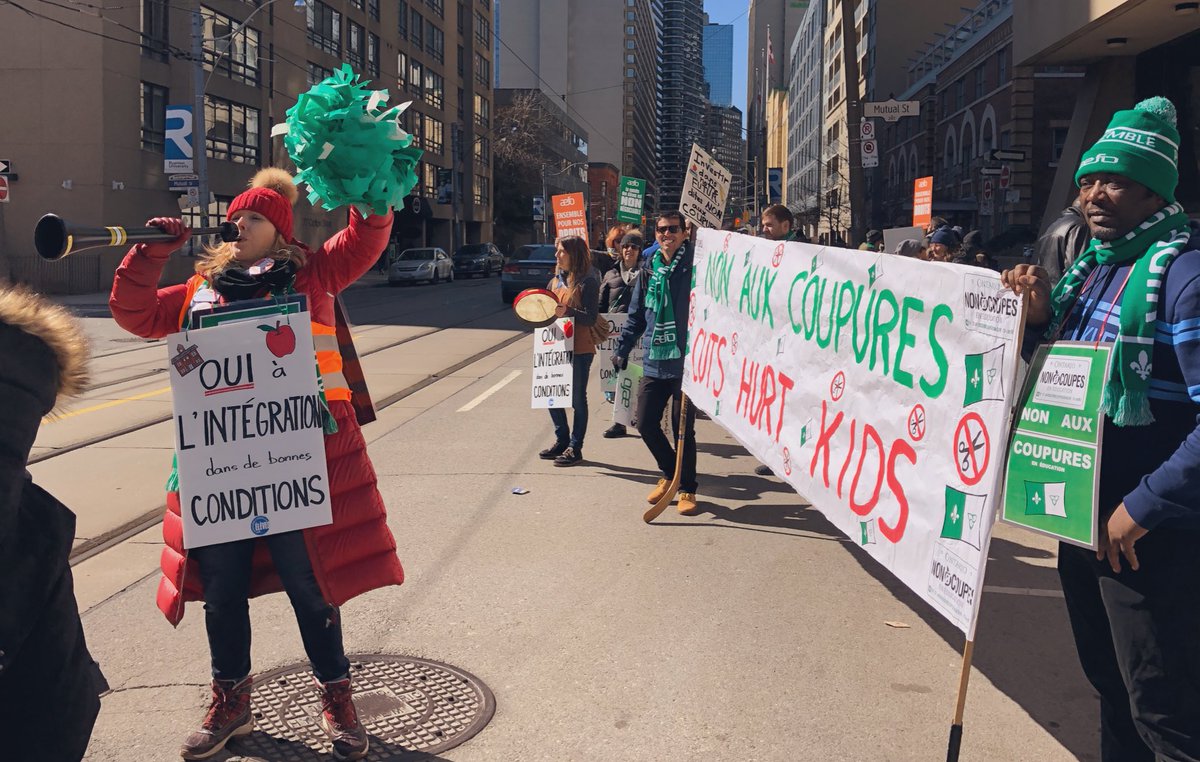 MmeJoGirard's tweet photo. Unis 64 et 58 sont là Toronto #EnsemblePourNosDroits #ENSEMBLEPOURAGIR #onfr #onpoli @aefo_unite64 @aefo_unite58 @aefo_unite63 @aefopresidence @osstf https://t.co/Tm2Z30fLoq