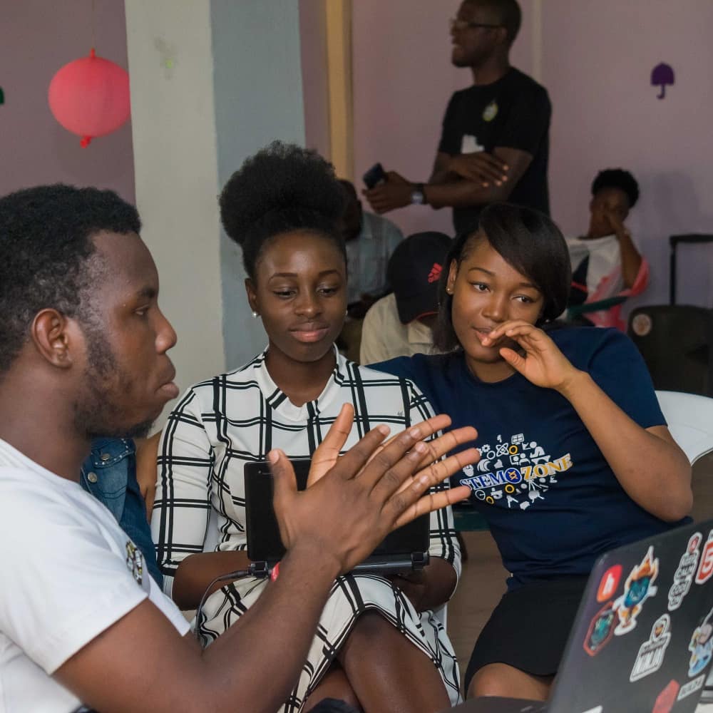 thestemzone's tweet photo. Tech learning requires more Passion, Intention and Enthusiasm. All this and lot more we practice@thestemzone.

#tech4all #technology #coding #programming #learning #robotics https://t.co/3YCNMb6gVW
