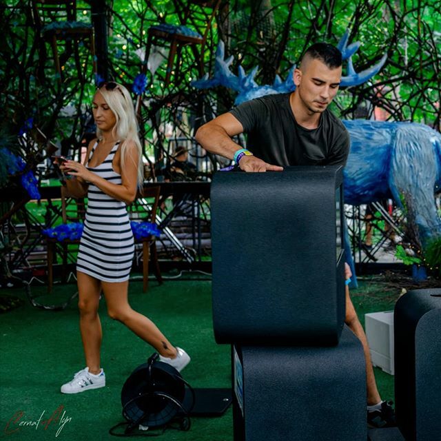 EpicsPhotoBooth's tweet photo. Missing summer? Festivals? 🔜
#tbt @untoldfestival #nostalgia 💙
.
.
#epics #photobooth #socialbooth #photography #untold #untoldfestival #musicfestival #festivalseason #festivalvibes #summerfestival #festival #untoldstories #untoldmagic #inspiration #motivation #branding #bra… https://t.co/rst58YUCSj