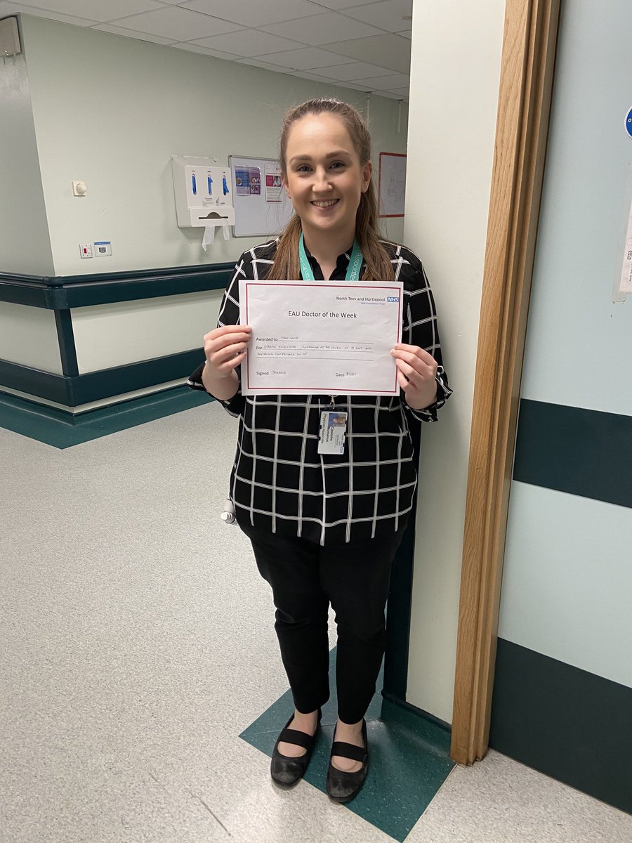 dawnashley13's tweet photo. Eau ‘doctor’ of the week, Caiomhe, our physician associate. Due to rotate to A and E soon we have been consistently impressed with Caiomhe’s knowledge, independence, decision making, work ethic and willingness to take on responsibility. Well done 😁 @NTeesHpoolNHSFT https://t.co/7ytGjMVo8V