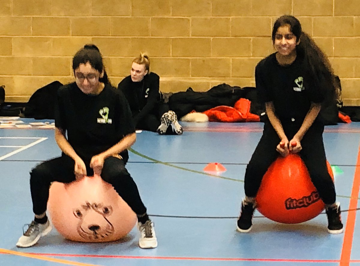 dheslop2's tweet photo. DotFit girls from @ColtonHillsCS @St_Matthias_wlv @SmestowSchool @WednesfieldHigh were amazing today at Wolverhampton Girls Active Day. Girls you did yourselves proud & your schools too #inactivetoactive #selfbelief #selfdiscipline #selfconfidence https://t.co/dpQ6NZMs5n