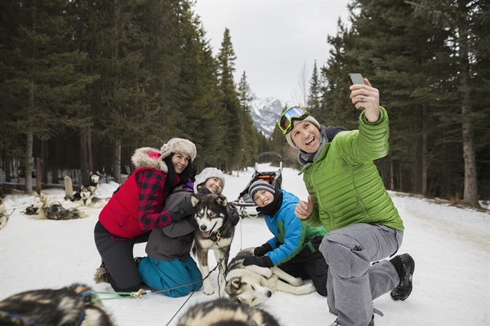 Only a few more weeks left to enjoy this incredible #Dogsledding experience before the snow goes! Get in quick! #Banff