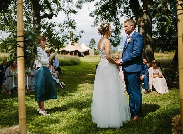 ChurchFarmLife's tweet photo. The most magical of altars #outdoorceremony #countrywedding https://t.co/yJIasSUaWG