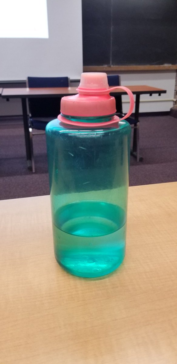 EBurapan's tweet photo. Just getting a head start and showing off my #ecotainer in class. #365challenge https://t.co/siQ0wxJBTI