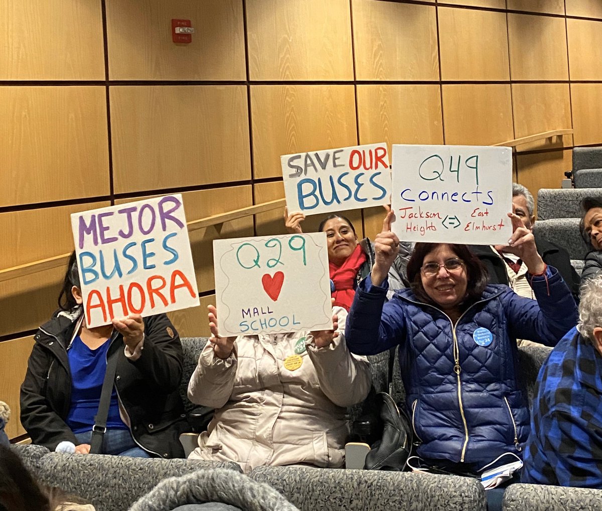 CatalinaCruzNY's tweet photo. TY @MTA @RidersAlliance &amp; our neighbors for coming to our Queens Bus Redesign meeting. Lots of updates &amp; feedback to ensure the MTA understands the needs of our community. We are committed to ensuring the final plan reflects all of our needs! #Corona #Elmhurst #JacksonHeights https://t.co/SELkDbfmt7