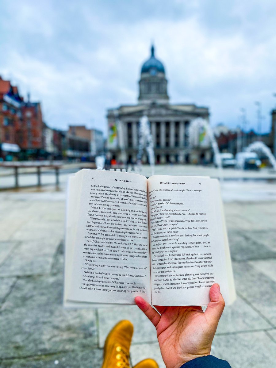 I must commend <a href="/NottmCityOfLit/">Nottingham City of Literature (is away & reading)</a> and <a href="/NCT_Buses/">Nottingham City Transport</a> for making this beautiful city so accessible on #WorldBookDay