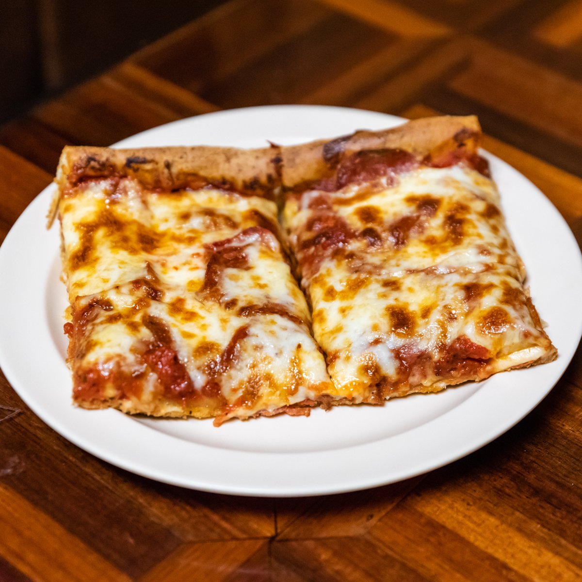 ConansPizza's tweet photo. Our rule of thumb: The more pizza on your plate, the better. https://t.co/05KGjpaTaX