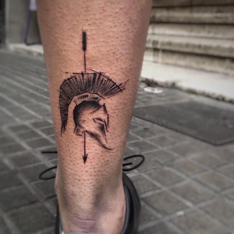 X 上的 underskintattoosanta：「Casco espartano tipo sketch hecho por @pablopinedatattoo #tattoo #underskintattoo #santacolomadegramenet # espartano https://t.co/lfhmI2wAde」 / X