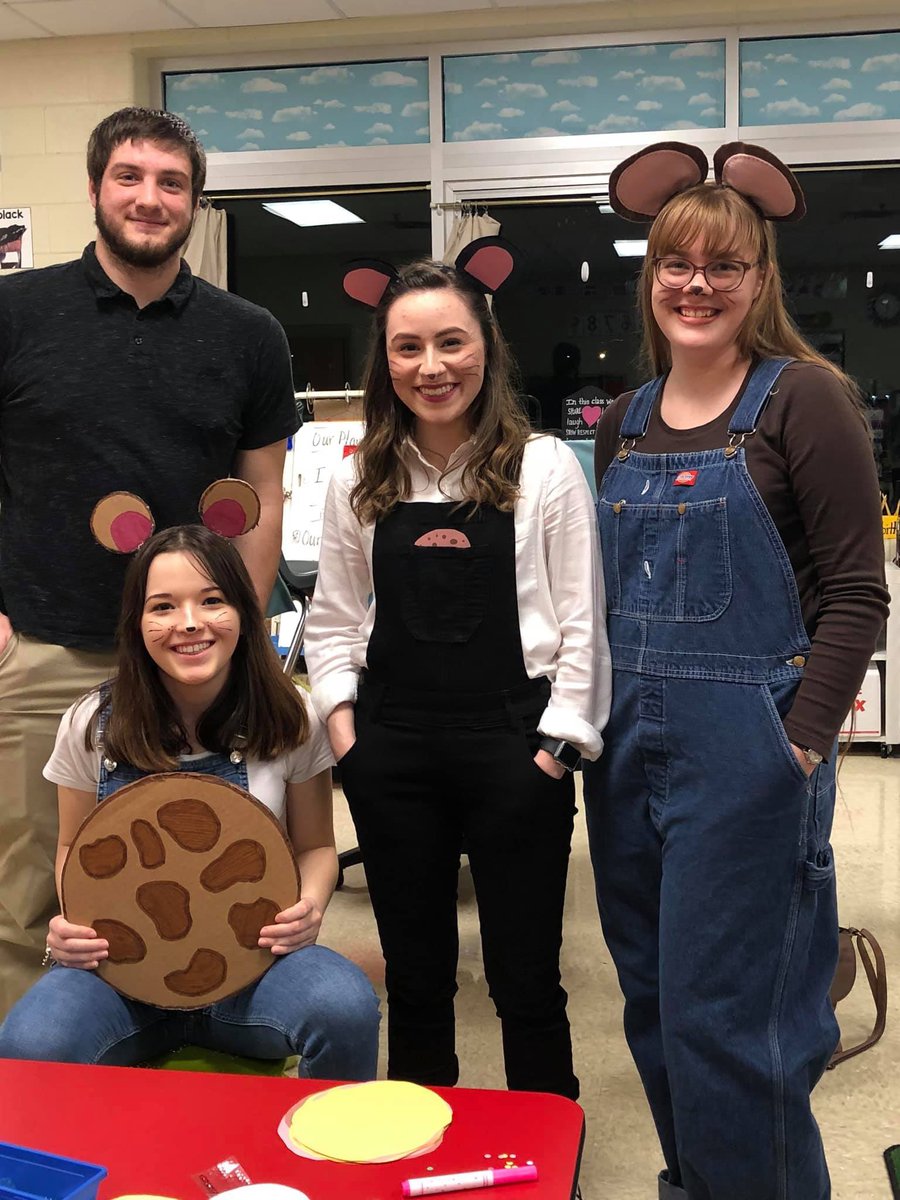 EducationLwc's tweet photo. Education students supporting our ACPC partner by participating in Read Adair County #readersareleaders #families #familylearningnight https://t.co/GWG1dk64to