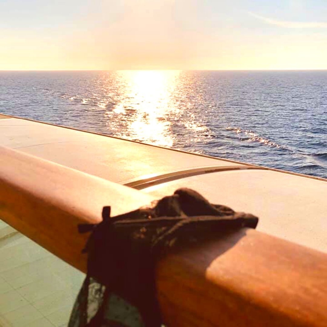 Naughty_Nawlins's tweet photo. We really lived out our Fanta-seas on #TemptationCaribbeanCruise! 🛳Read all about it in our latest newsletter: https://t.co/VkJ7bbmup5 #
#NaughtyInNawlins #GetNaughty #LiveNaughty #NaughtyEvents #NIN2020 https://t.co/bGmjRYFHEg