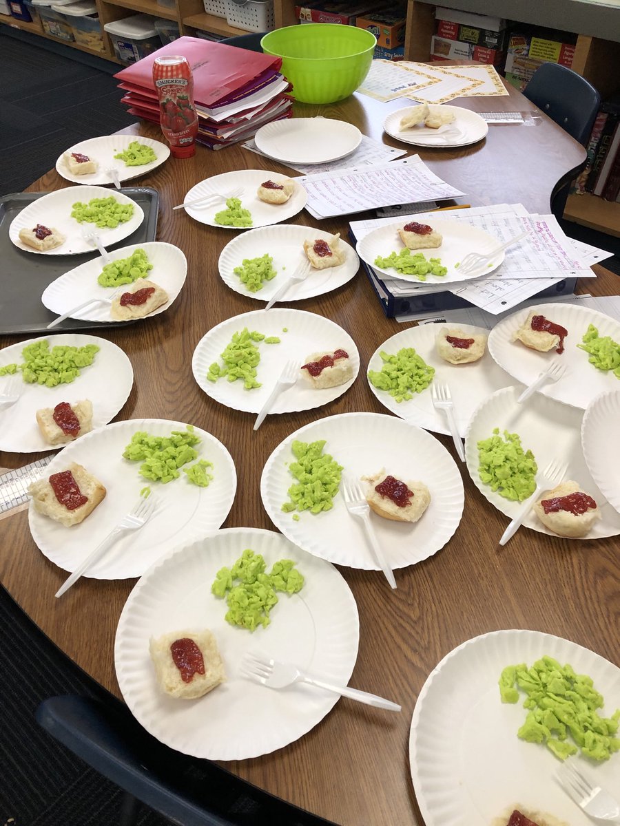 Green Eggs and Jam #DrSeussWeek #davis2