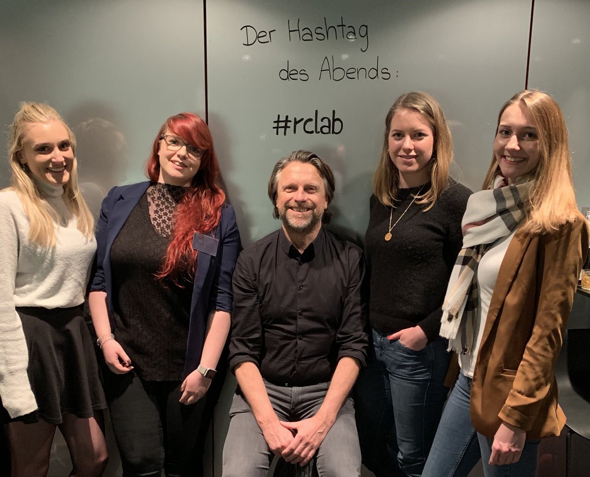 Heute konnten ein paar der ROOKIES auf Einladung von ⁦<a href="/gerohesse/">Gero Hesse</a>⁩ beim #rclab in Köln teilnehmen. Super spannende Beiträge zum Thema digitales Recruiting in einer wahnsinnig tollen Location.