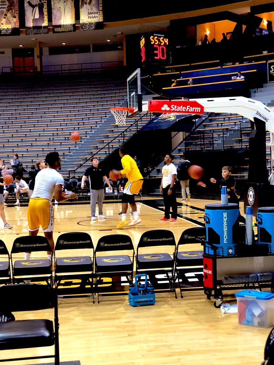 coach53holmes's tweet photo. Better times ahead for the Golden Eagles but we will miss you seniors. Thanks for all your effort and time with your biggest fan. @ladavius_d @BMusejr @tylerds_14 @Gymratgabe11 @i_am_bo_j13 @SouthernMissMBB @CoachLadner #SMTTT @SouthernMissMBB #win1more https://t.co/n0lEFsXRuJ