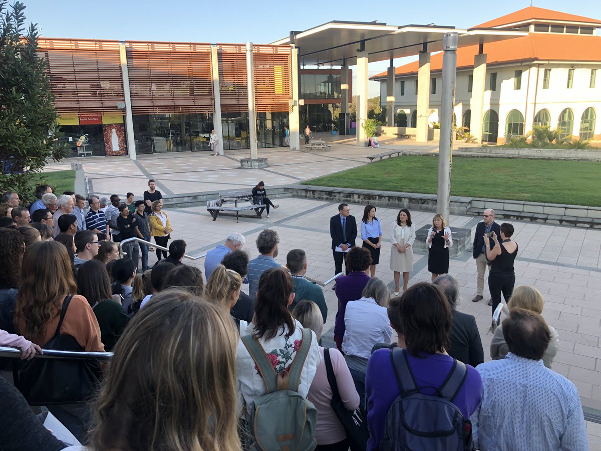 Heather Hendrickson (@drhhnz) on Twitter photo .Professor Dianne Brunton (@bellbirdsong_NZ )and Prof Jim Dale (<a href="/jamesdale68/">James Dale</a>) speaking along side NZ MPs this morning as we present the petition to them to involve the Ministry and SLT to #SaveAlbanyScience <a href="/MasseyUni/">Massey University</a> .Professor Dianne Brunton (@bellbirdsong_NZ )and Prof Jim Dale (<a href="/jamesdale68/">James Dale</a>) speaking along side NZ MPs this morning as we present the petition to them to involve the Ministry and SLT to #SaveAlbanyScience <a href="/MasseyUni/">Massey University</a>