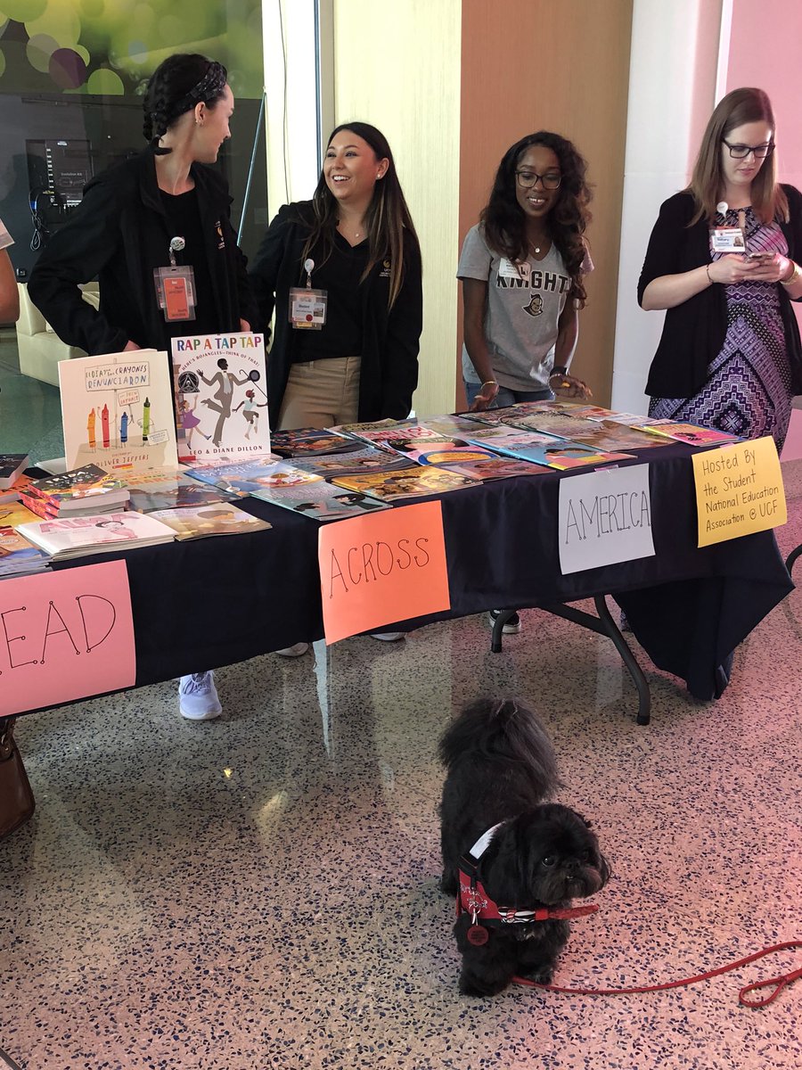 drltspalding's tweet photo. @SNEAUCF @UCFTeacherEd #ReadAcrossAmerica part two @pedsacademy was an uplifting event sharing the the wonders of diverse literature with children! We even shared @MergeVR with district leaders from NC! #weneeddiversebooks #readingpaws https://t.co/UY66jFrKfm