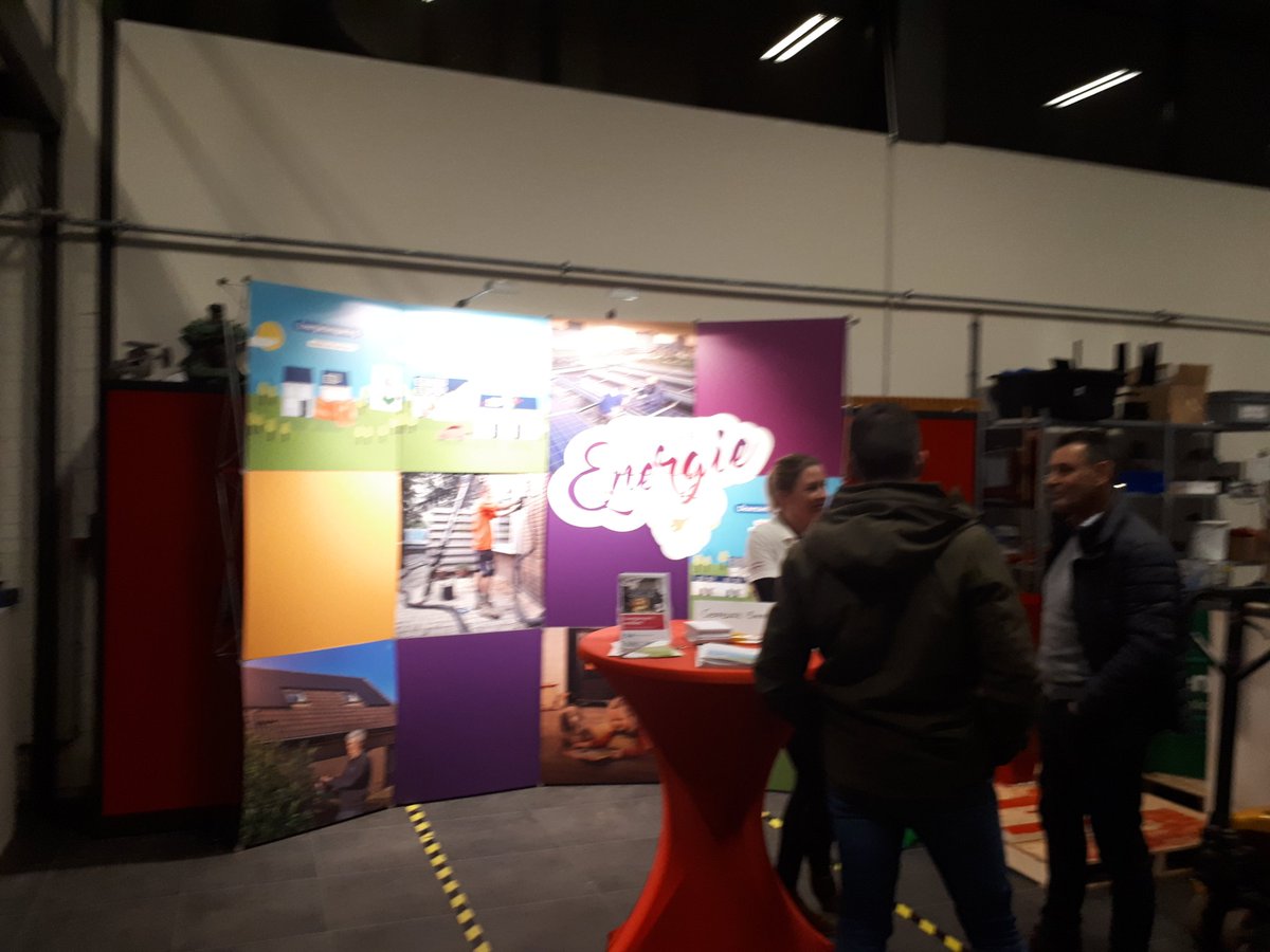 CIVDCT's tweet photo. Vanavond zijn we gastheer voor @GemeenteEmmen #EmmenGeeftEnergie en #DrentsEnergieLoket voor de Energiemarkt inwoners gemeente Emmen. #energietransitie #EmmenMaakthetMee #samenwerken https://t.co/uXlA9Vb5Hd