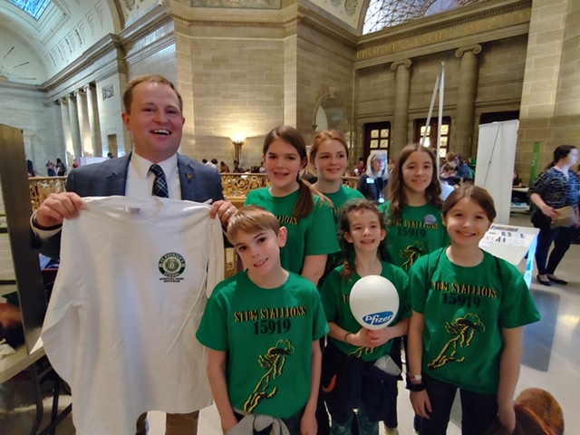 StPatrickKc's tweet photo. We are so proud of our FLL team for being invited to Jefferson City today to lobby for STEM education.  Thank you to Senator @LaurenArthurMO  and Representative @rogers4missouri  for taking your time to meet with them!  #stpatsstem #teachingsforlife @MrPrim4 @DioceseKCSJ https://t.co/rCaCwhDkap