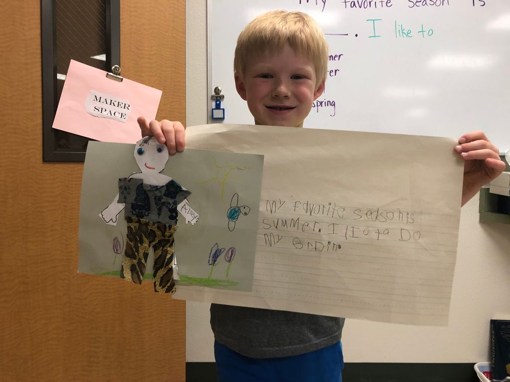 TechieCari's tweet photo. Kinder students picked their favorite season, made clothing, and then wrote about it! Way to go Kinder! #makerspace #kinder #scienceandwriting https://t.co/3ZiETtB0wO