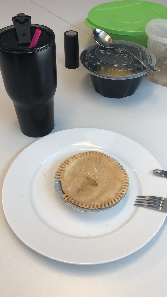 JaelReyna's tweet photo. In honor of the #NastyMuppet I will be having this Nasty Chicken Pot Pie for lunch🥧 ... wish me luck (ew) @catholicguyshow @LT_TheBiblegeek @linorulli https://t.co/puxetTWvns