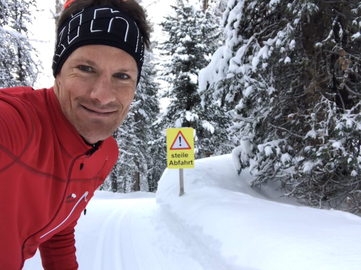 ruediwild's tweet photo. Back to winter ❄️ one last time. When training becomes pure pleasure    #engadin #wintersport #langlauf #sponseryourbest https://t.co/QxH54S4UY7