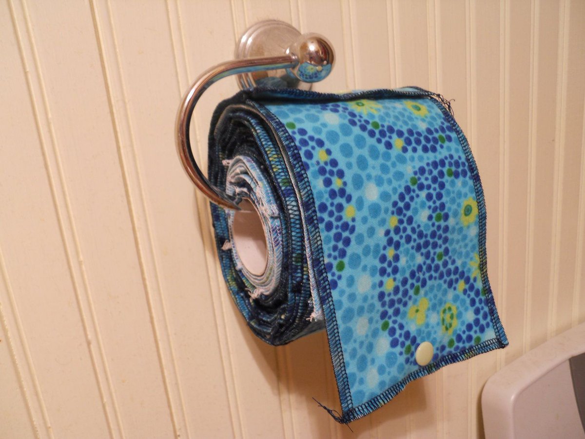 feyue's tweet photo. No. Just say NO.
#ReusableToiletPaper #CoronaVirus #ThingsPeopleDo #DevolutionOfSociety https://t.co/qK9Tmi4Ihx