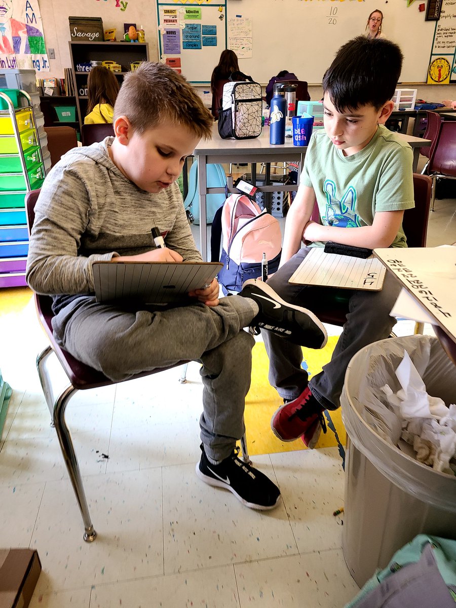 Teaching_Savage's tweet image. Having meaningful conversations and teaching each other to turn fractions into decimals in math. #weareclcs #highmath #wegotthis