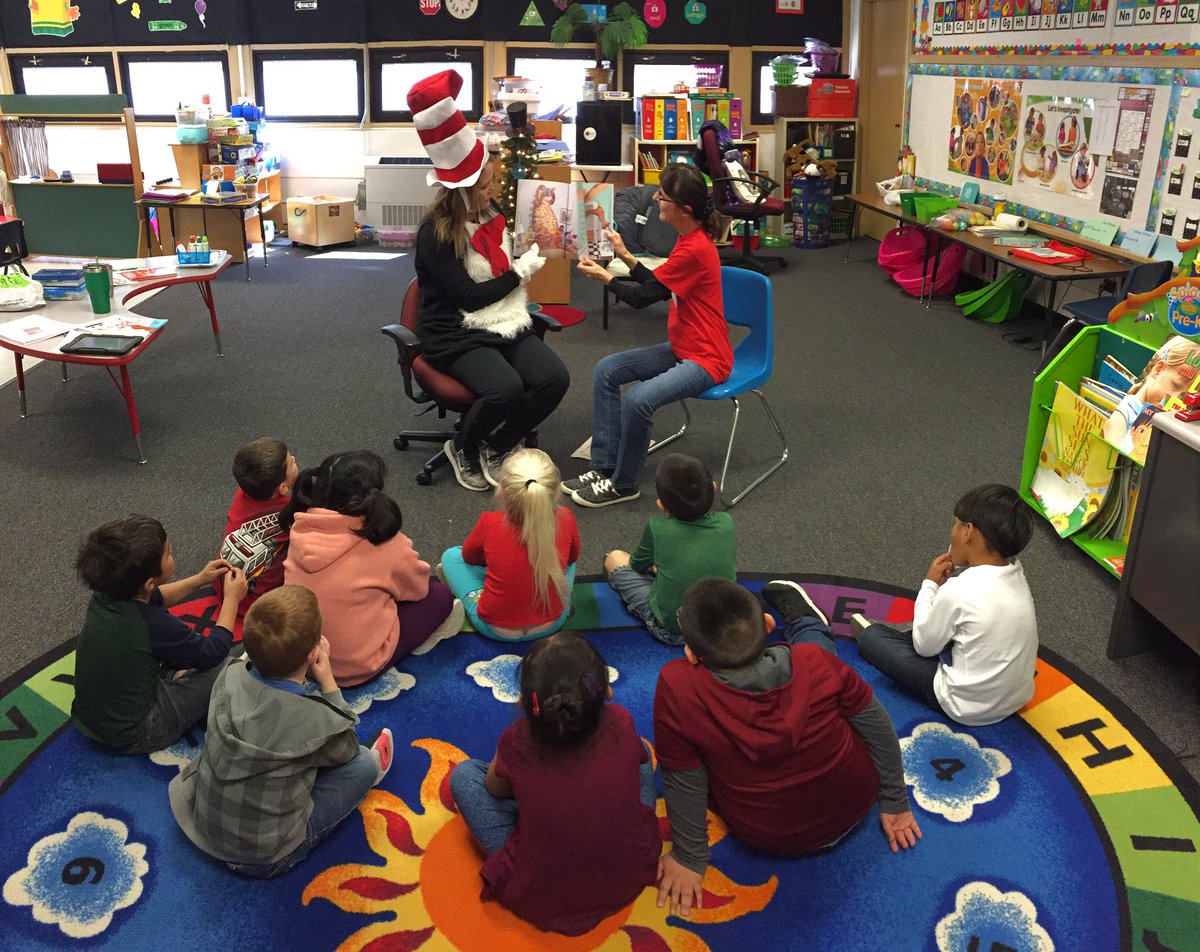 steinbrinkprek's tweet photo. Special guest! https://t.co/7akzGTInNM