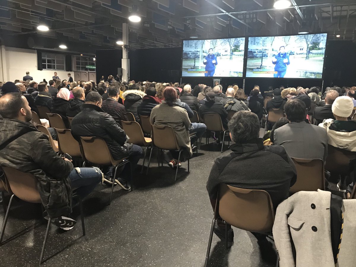CamilleBedin's tweet photo. #ReussirEnsemble nous sommes 300 pour #Nanterre avec ⁦@NanterreEnsembl⁩ pour le #Changement #Municipales2020 ⁦@le_Parisien⁩ ⁦@leParisien_pol⁩ ⁦@leJDD⁩ @leFigaro #Bedin2020 https://t.co/L491JLulxk