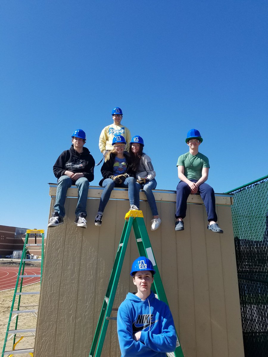 GeometryIn's tweet photo. The tennis shed is 95% complete and ready for the middle school to start using it. The Geometry in Construction students learned a lot about framing, siding and roofing! #ahstrojanfam https://t.co/RoJUlzGzKb