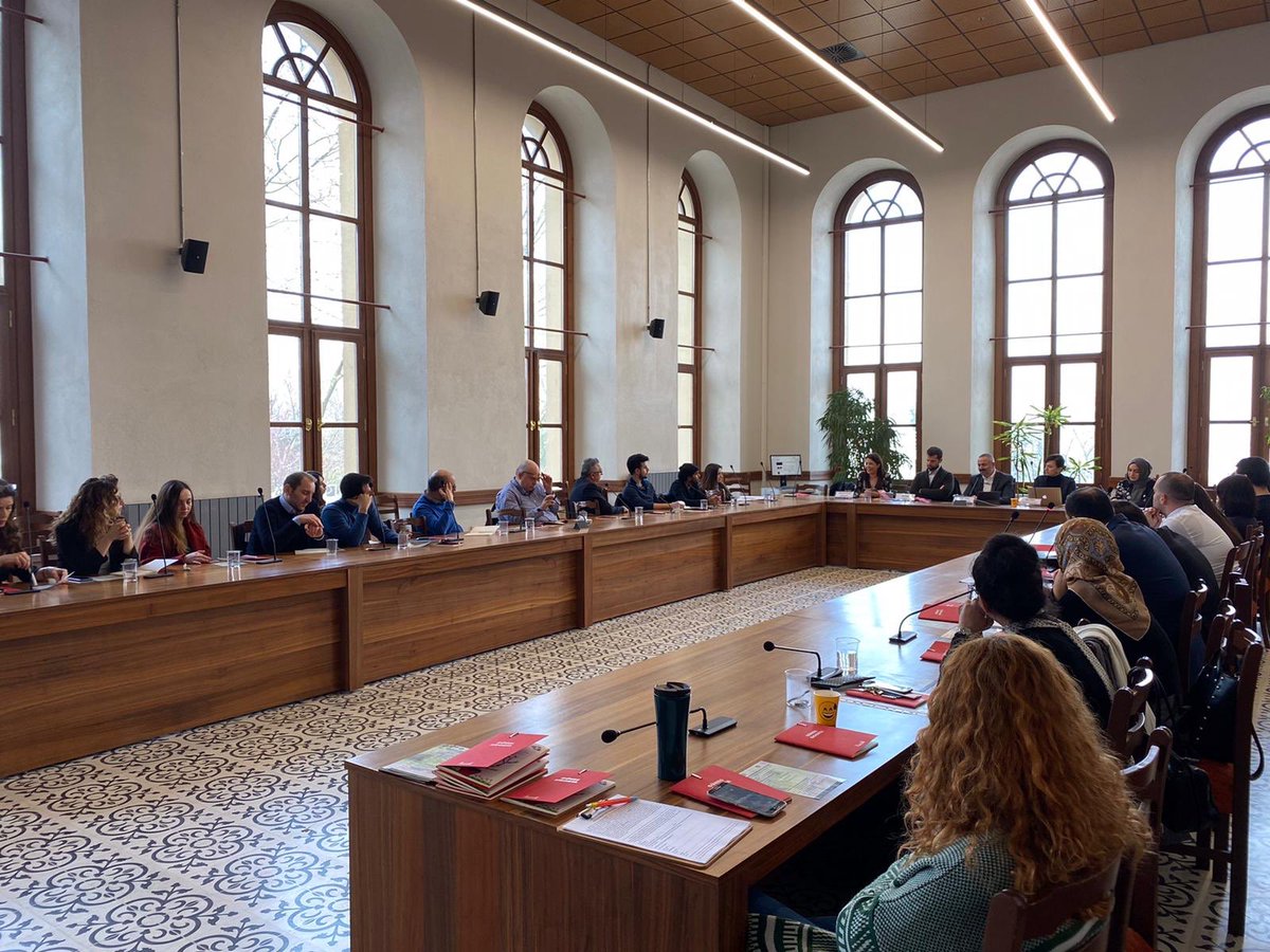 Merkez olarak katılım ve desteklerinden dolayi <a href="/arikovanicom/">Arıkovanı</a>, <a href="/Fongogo_/">Fongogo</a> , <a href="/spkgovtr/">SPK</a>, <a href="/startupfon/">Startupfon</a>, <a href="/borsaistanbul/">Borsa İstanbul</a>  ve Solak&amp;Partners’a teşekkür ederiz.