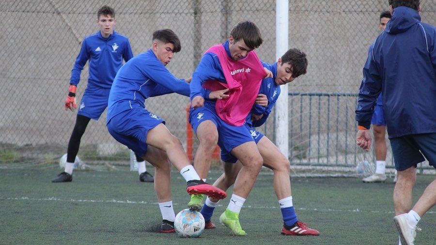 FFCV_info's tweet photo. | SELECCIÓ |
⠀⠀⠀⠀⠀⠀⠀⠀⠀
⚽️ Último entrenamiento de las Selecciones Valencianas sub14 y sub16 en Santa Cruz de Tenerife

⚔️ Mañana empieza lo bueno: segunda fase del CNSA y duelo ante Canarias

📎 https://t.co/IMV0tqBgqC

#SomValenciana🔹🔸❤️ https://t.co/jnjge17Vjg