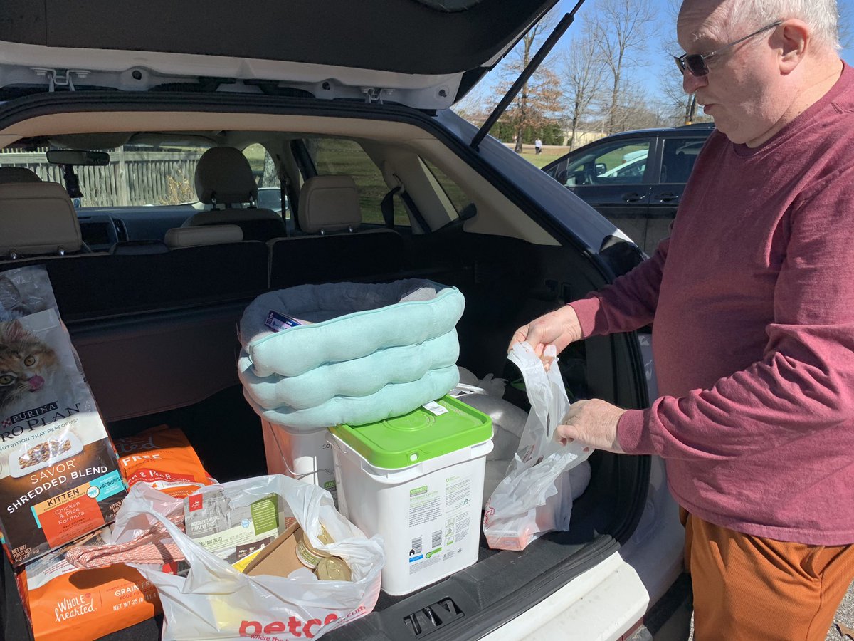 AHerreraReports's tweet image. STEPPING UP: @ColliervilleAS is collecting donations to help rescue shelters in the Nashville area that have been impacted by tornadoes @WMCActionNews5