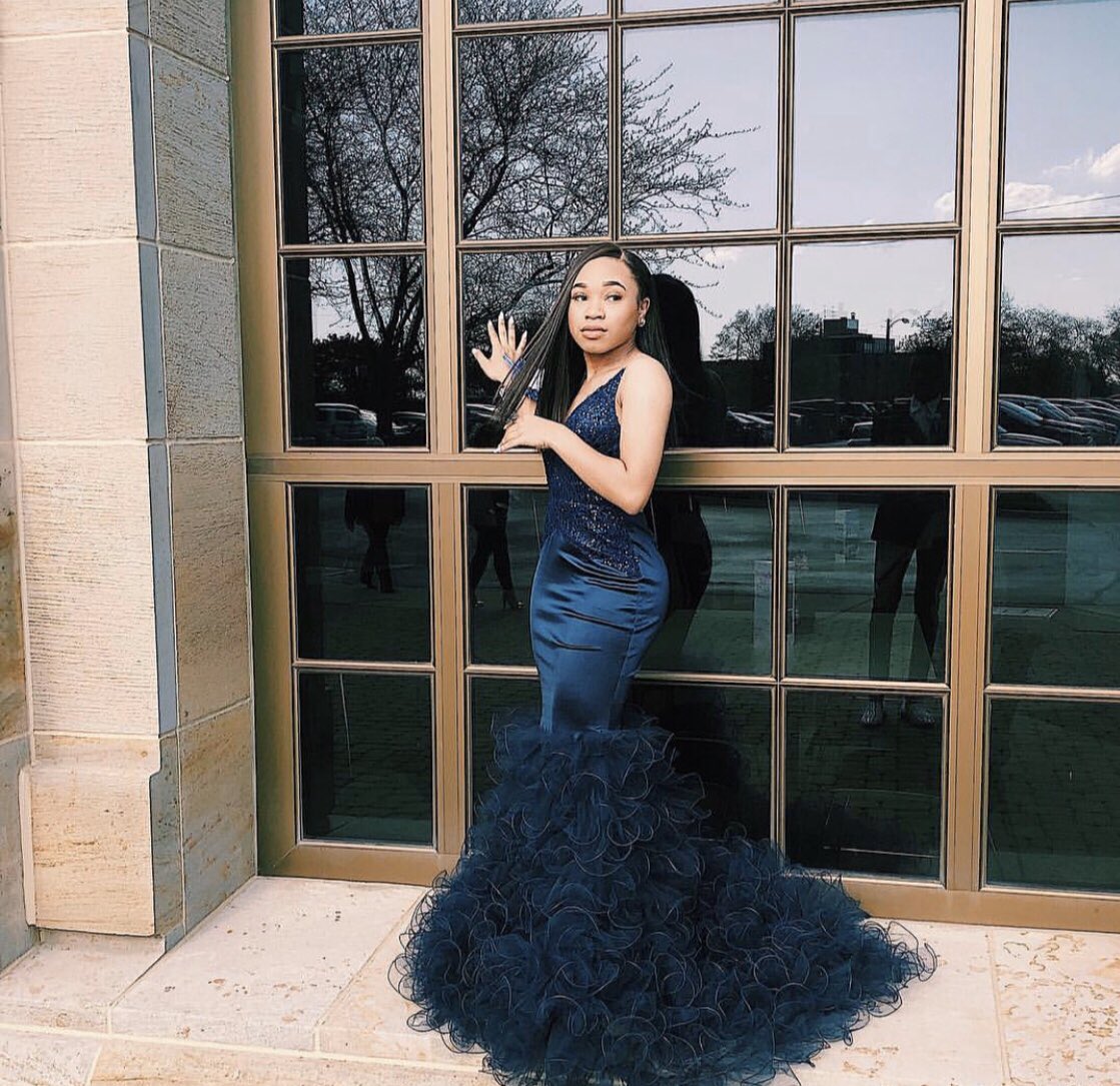 kynjonez's tweet photo. Iβm selling this navy blue prom dress :-) This dress is a size 2. DM if interested π
#promdresses #prom #prom2020 #promdress #promsale https://t.co/xcCbpiCmSt