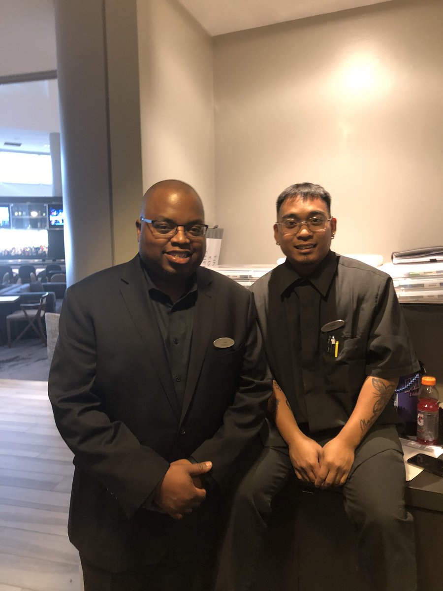 UltObserver's tweet image. Enjoying the day while providing excellent customer service