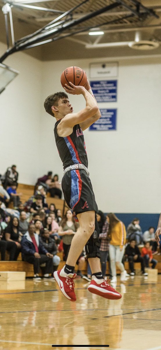 CoachCaldwell14's tweet photo. Congrats to Triston Hensley on making 2nd Team All District https://t.co/BFKX4Elfzk