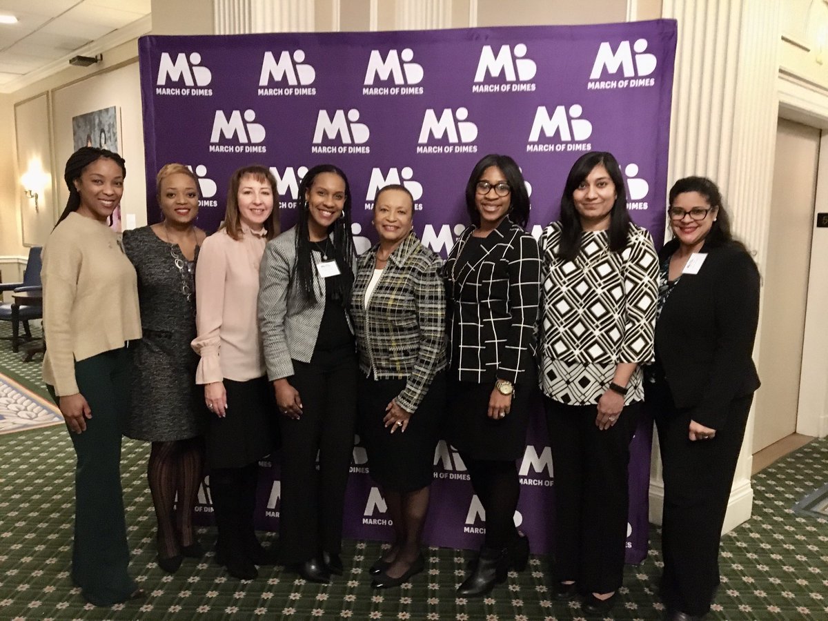 RybickiCM's tweet photo. Leaders from ⁦@AdvocateAurora⁩ gather today at ⁦@MarchofDimes⁩ “Women in the Workplace” lunch to support #healthymoms and #healthybabies https://t.co/AIpD3VJ23b
