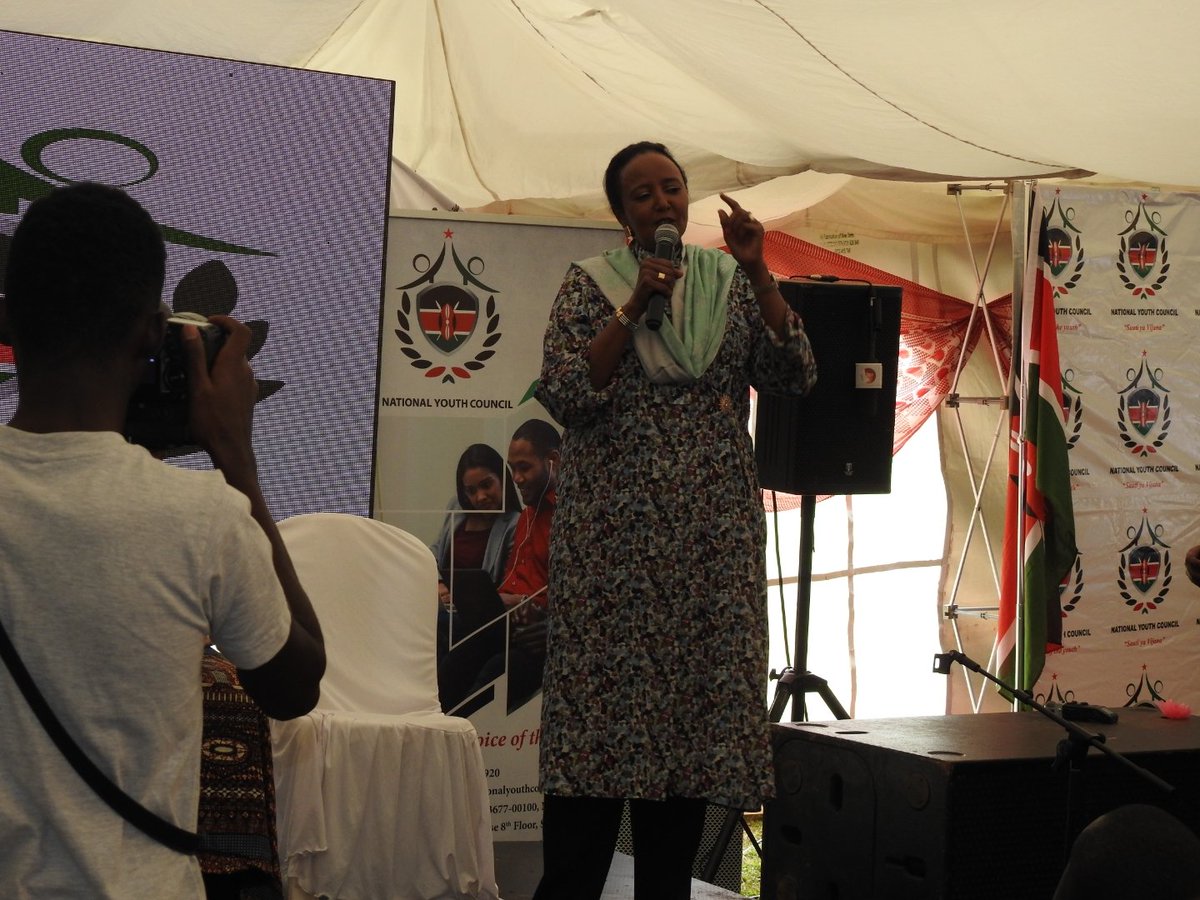 Ahalake's tweet photo. I am grateful to Sports CS @AMB_A_Mohammed, @SpeakerJBMuturi, Hon @Karua and H.E @MusaliaMudavadi for gracing this year's #PDF2020. This is yet another clear indication that both the Executive and the Legislature are important pillars in our political discourses. #FormNiPDF https://t.co/8V1TkTIUEB