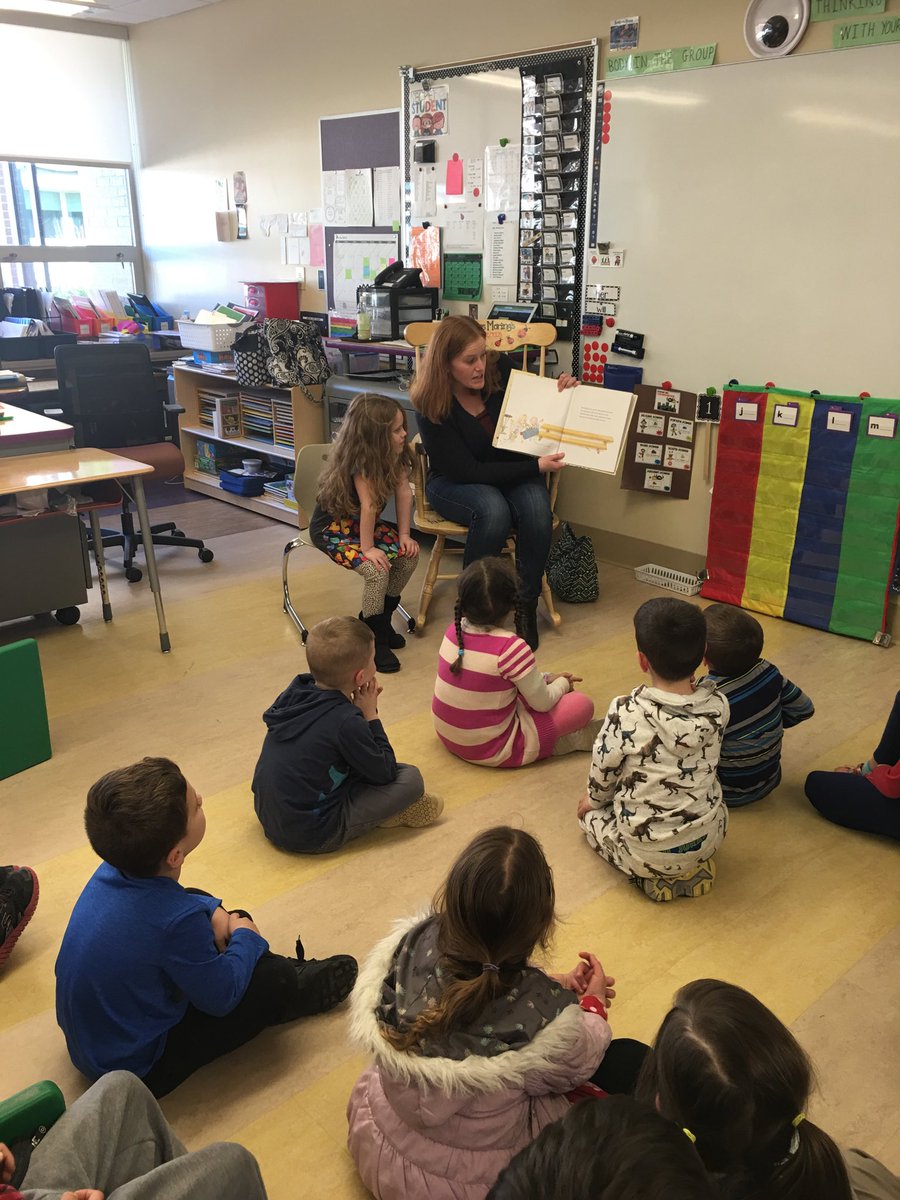 MarvelousMoring's tweet photo. Thank you Mrs. Sawyer for reading Rosie Revere, Engineer.  It is a great message about following your dreams. #andreabeaty #davidroberts https://t.co/enHqsadql8