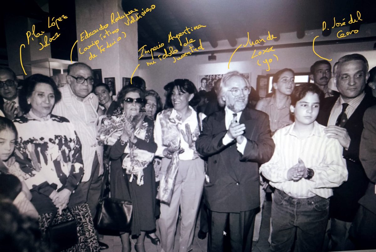 Pero que gran día en 1995 cuando reuní en el granero de la <a href="/MuseoCasaFGL/">Museo Casa Natal Federico García Lorca</a> a mi ídolo de juventud, Imperio Argentina, a Pilar López Júlvez y al amigo íntimo de Federico, Eduardo Rodríguez Valdivieso y la complicidad de D. José del Cerro, Interventor de la <a href="/dipgra/">Diputación de Granada</a> que tanto remó