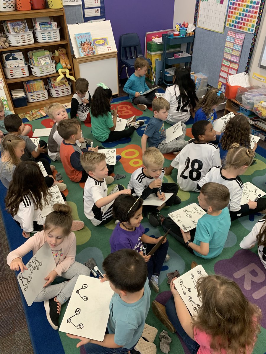 Kindergarten students use sharing structures to discuss number bonds. ⁦<a href="/DVUSD/">Deer Valley Unified School District</a>⁩ #HawksSOAR