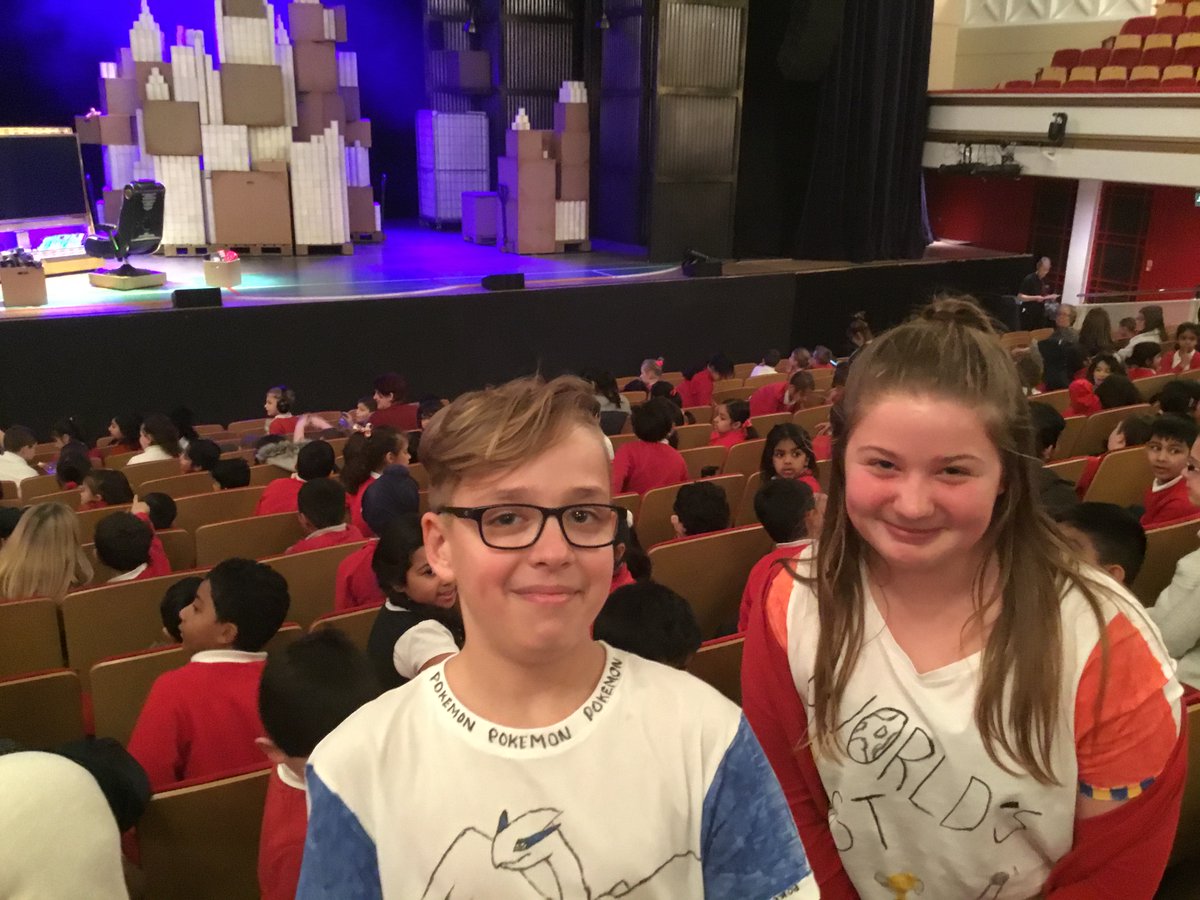 DovelandsLeic's tweet photo. What a fun, busy and exciting day it's been for Year 5 and 6! We had a very creative morning designing our own T-shirts for World Book Day and this afternoon we took a trip to @demontforthall to watch Billionaire Boy - it was fantastic!#WorldBookDay2020 #BillionaireBoy #bumfresh https://t.co/OxGweR9WO6