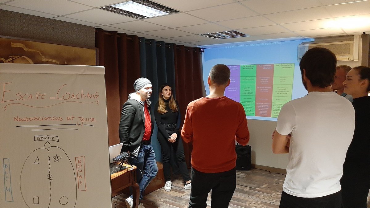 FoxCannet's tweet photo. Avec un cerveau entier, arriveront-ils à désamorcer la bombe ? 😏

#neurosciences #guillaumerivas #escapegame #escapecoaching #afterwork #fiablecannet #cannes #lecannet @LeCannetVille #escaperoom #cotedazur #frenchriviera #thursdayvibes https://t.co/RIRaOGiMXx