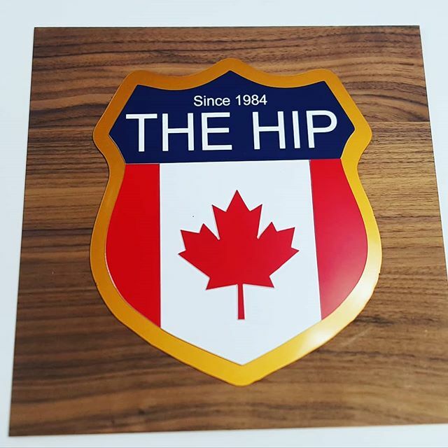 BearBusinesses's tweet photo. Item not for Sale.
Here is an amazing example of the layered laser engraved mixed media signs or wall art we are capable of creating. 
Are students are working hard at creating new demos for store as well as fun projects to test their skills. 
Let our st… https://t.co/auNKQod6d6 https://t.co/nT9fNvcRFp