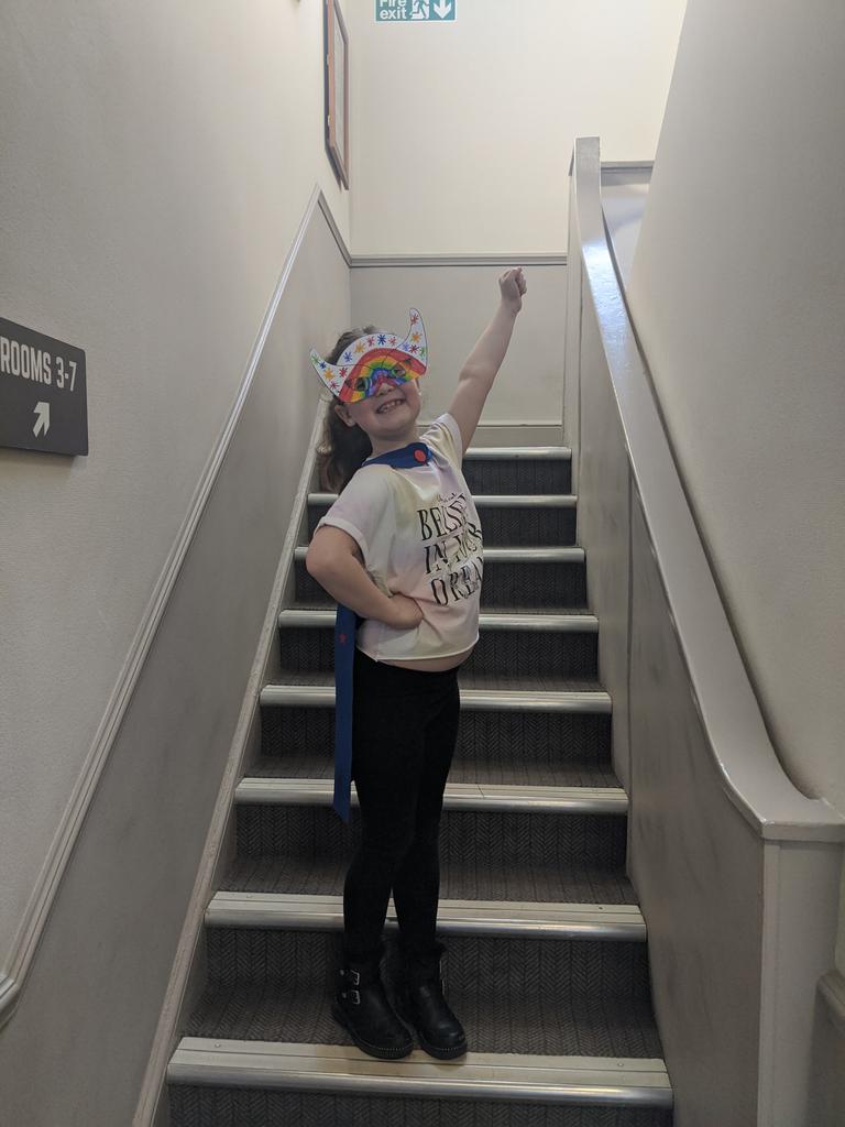 Walker79C's tweet photo. @FPrimary7 Abbie was sad she couldn't be with her class today but still had time to pose wearing her mask https://t.co/cMqzOa0WNF