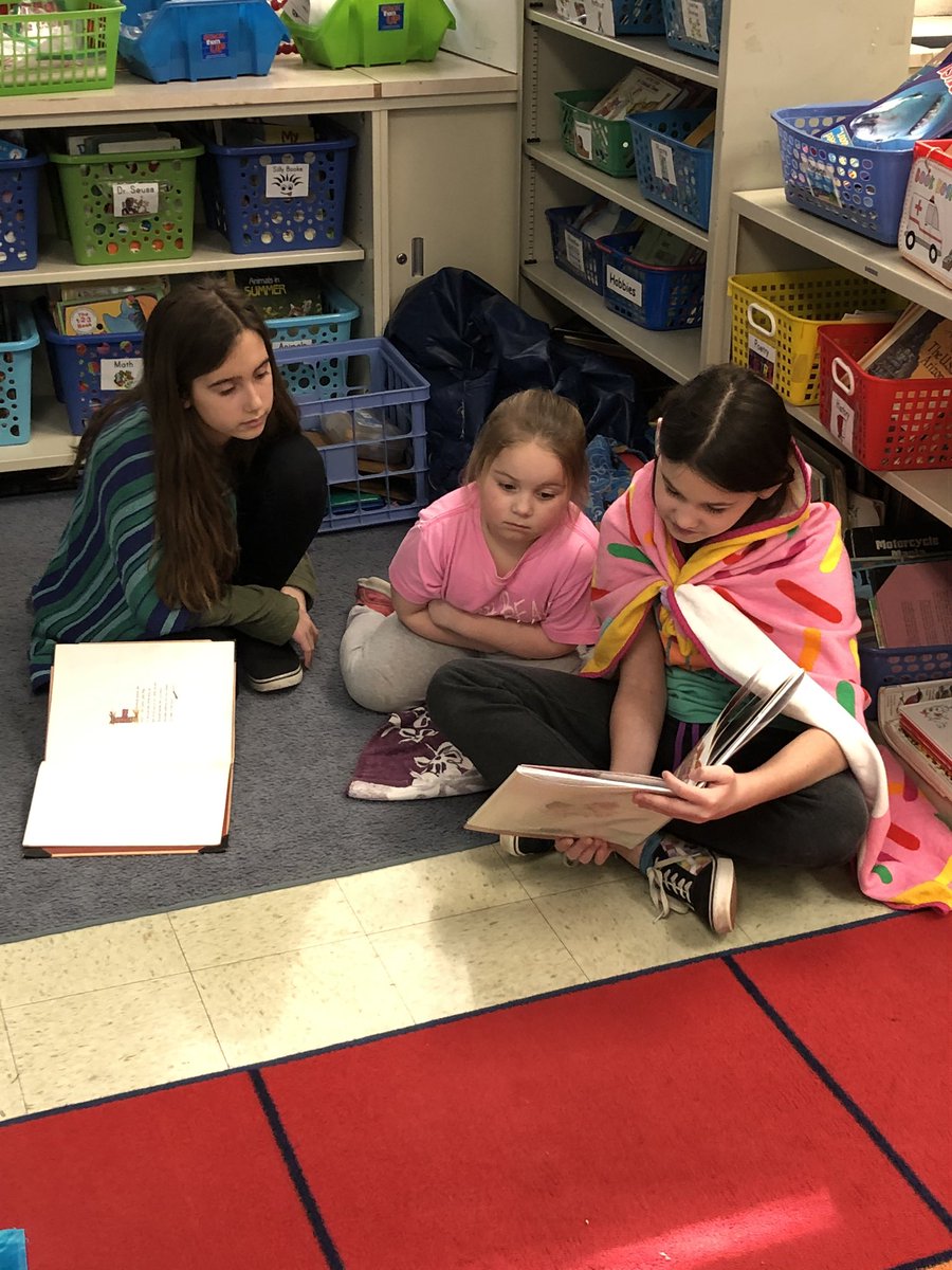 trina_snoke's tweet photo. 5th and 1st grades at Lurgan Elementary celebrated Read Across America by choosing favorite books to share! @casd_ela @casdnews https://t.co/OpxRWcI2rT