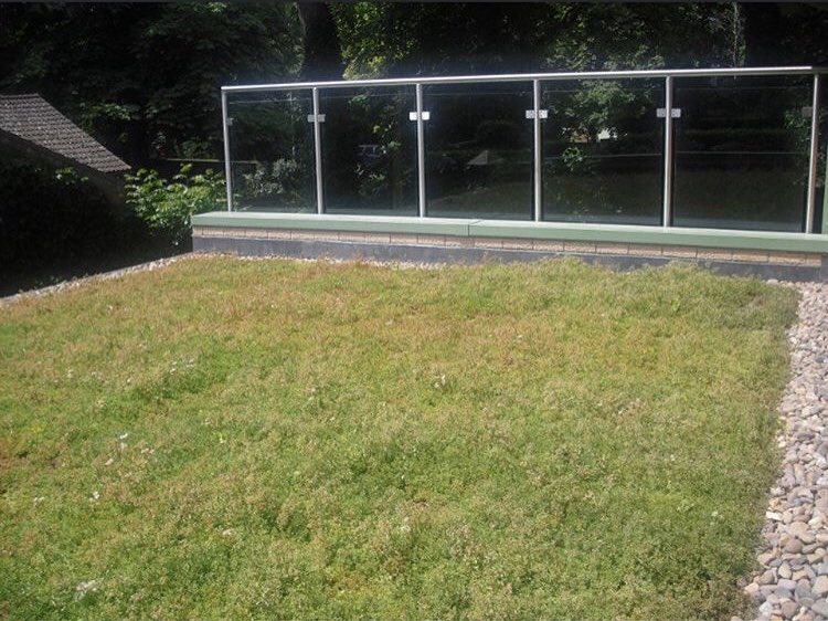 BowllerGroup's tweet image. A throwback to the first #greenroof that #TannerandHall installed in 2012 
#greenroof #sustainable #sustainability #sustainableroofing #ecofriendly #roofers #roofing #roofinguk #roofingchat #roofingcommunity #tannerandhall #cambridge #harston #cambridgeuk #ThrowbackThursday