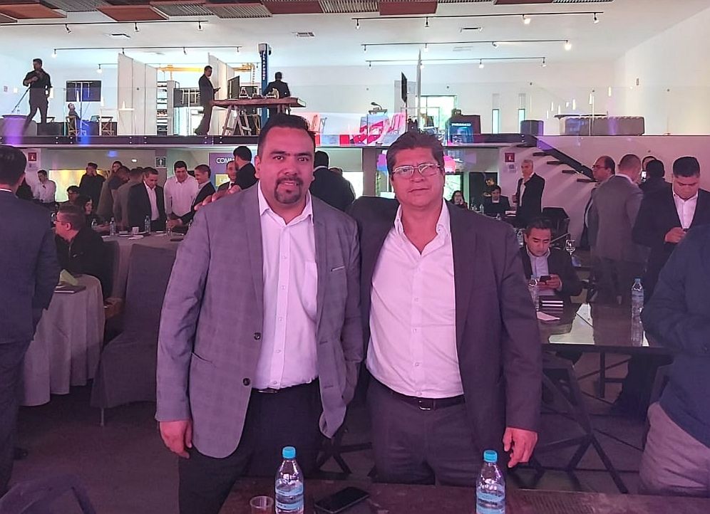 MagnetTelecomm's tweet photo. Genaro García, Directo General y Ociel Jain, Director de Desarrollo de Nuevas Tecnologías; se encuentran representando a #MagnetMex durante #CommScopeKO2020 México, donde los partners PRO están descubriendo nuevas tendencias tecnológicas.
#WeInstallConfidence https://t.co/Yw4pKLTQhG