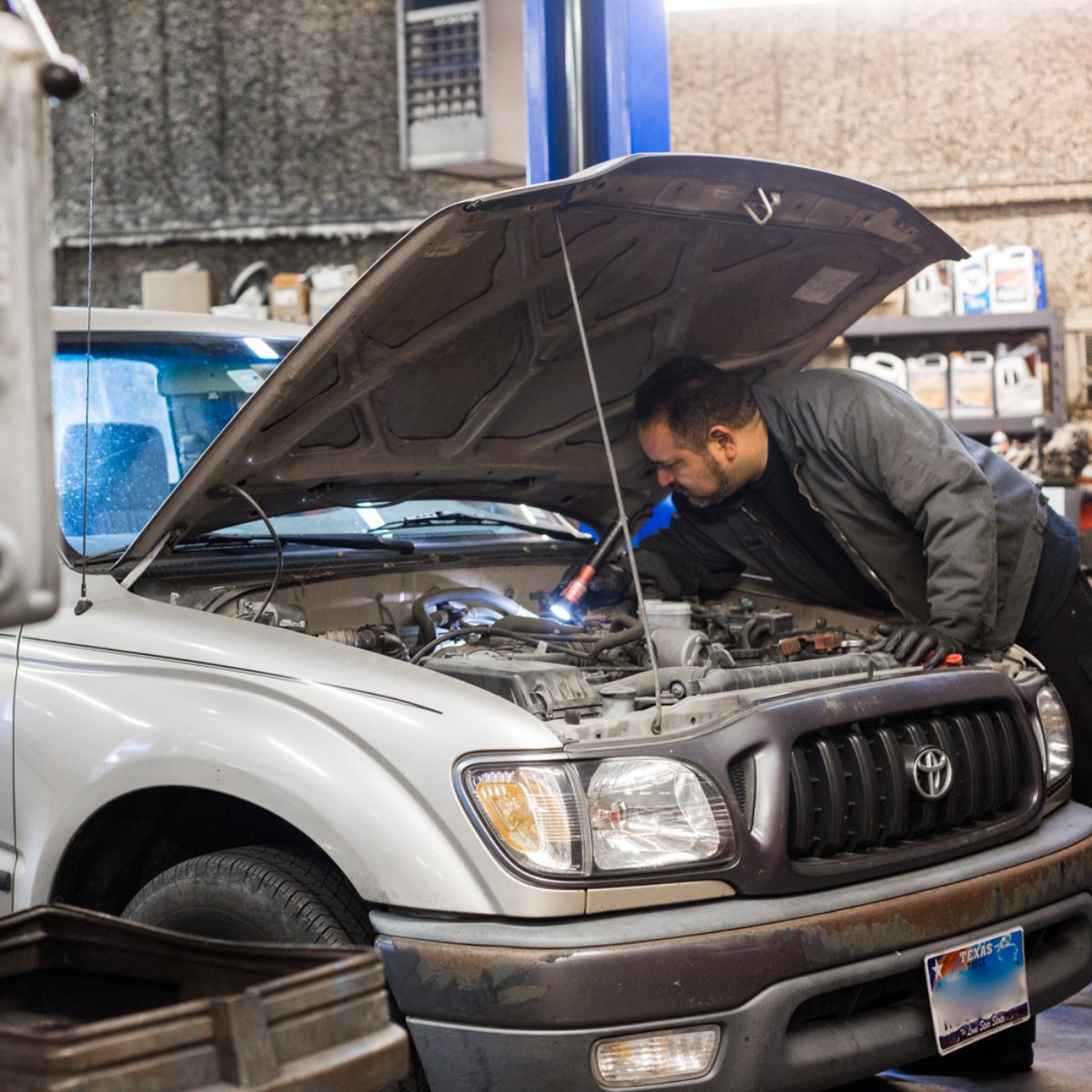 AusAutoRepair's tweet photo. We’re car experts so you don’t have to be. https://t.co/XjHxqAGYXb