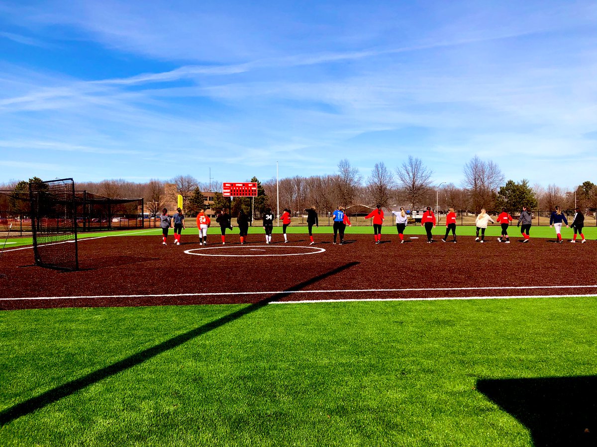 <a href="/CardsFastpitch/">Mentor Softball 2020</a> Breaking in the new field on this beautiful sunny day in March 🥎 <a href="/MentorAthletics/">MentorAthletics</a>