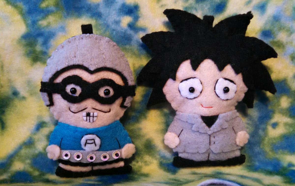 erincheshirecat's tweet photo. I think I'd lose my mind if Robert Smith showed up on an episode of The Aquabats YouTube show πππ
#thecure
#theaquabats
#mcbatcommander https://t.co/uQwdNQSW3i